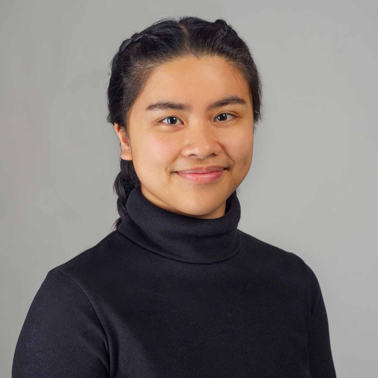 Gabby Cincoleon grad headshot